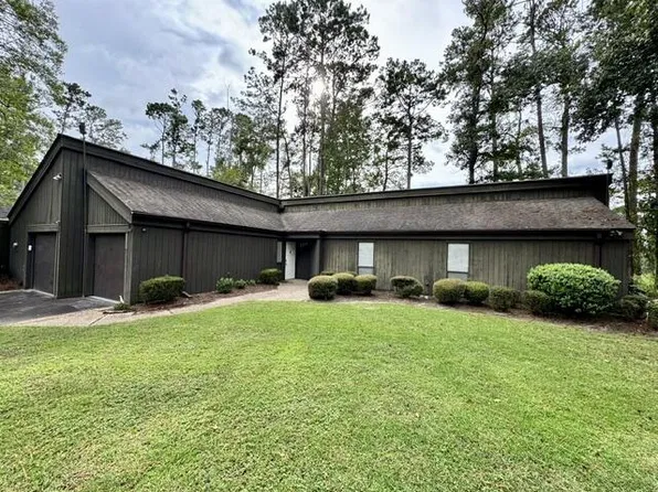104 Fairway Cir, Valdosta, GA 31605