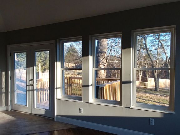 5th image of 3786 S Lakeshore Dr