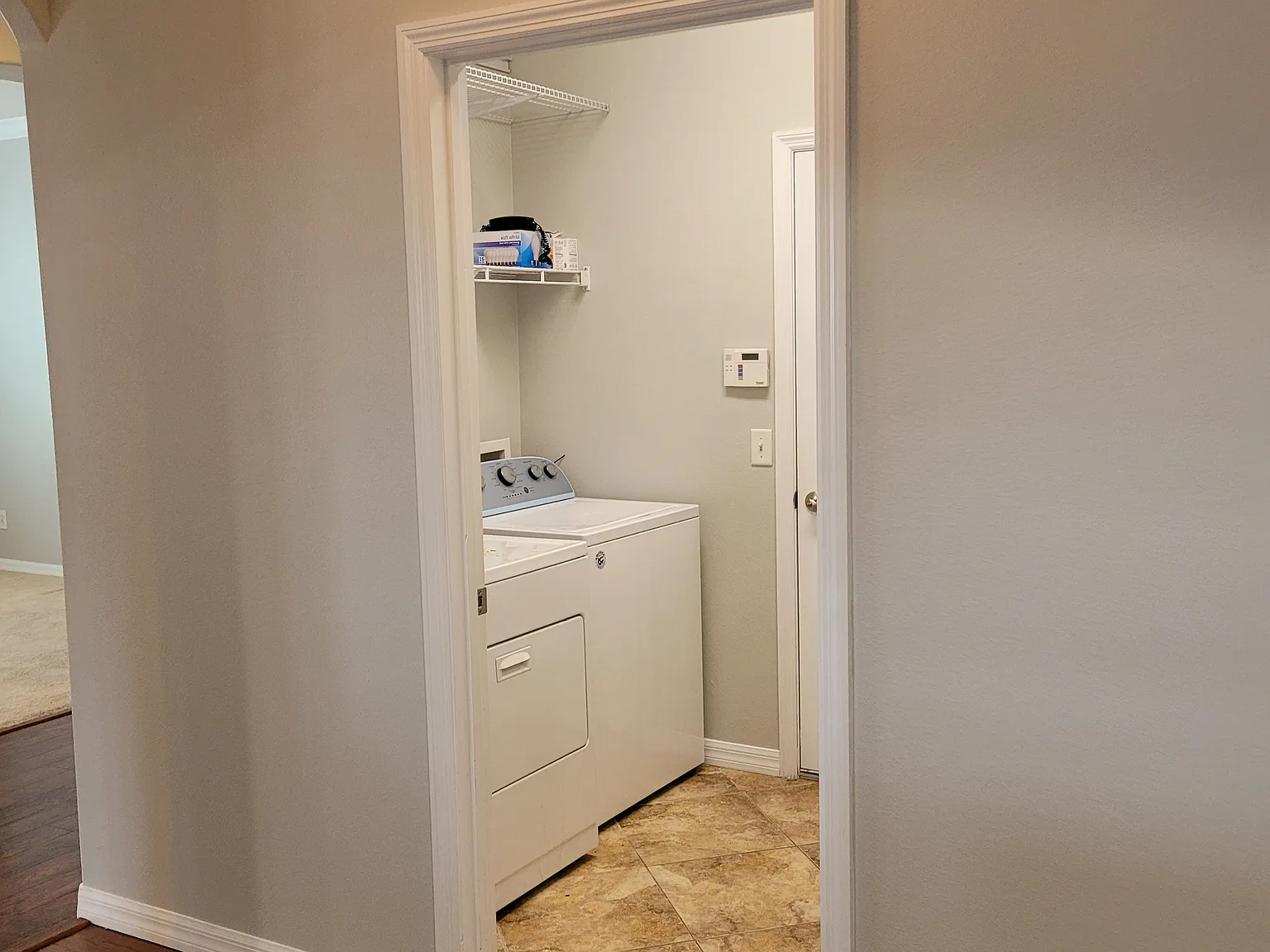 4 bed, 2.5 bath, 2538 sqft, $3,050 — Photo 4