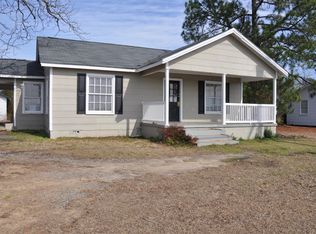 6230 Oak St, Eastman, GA 31023