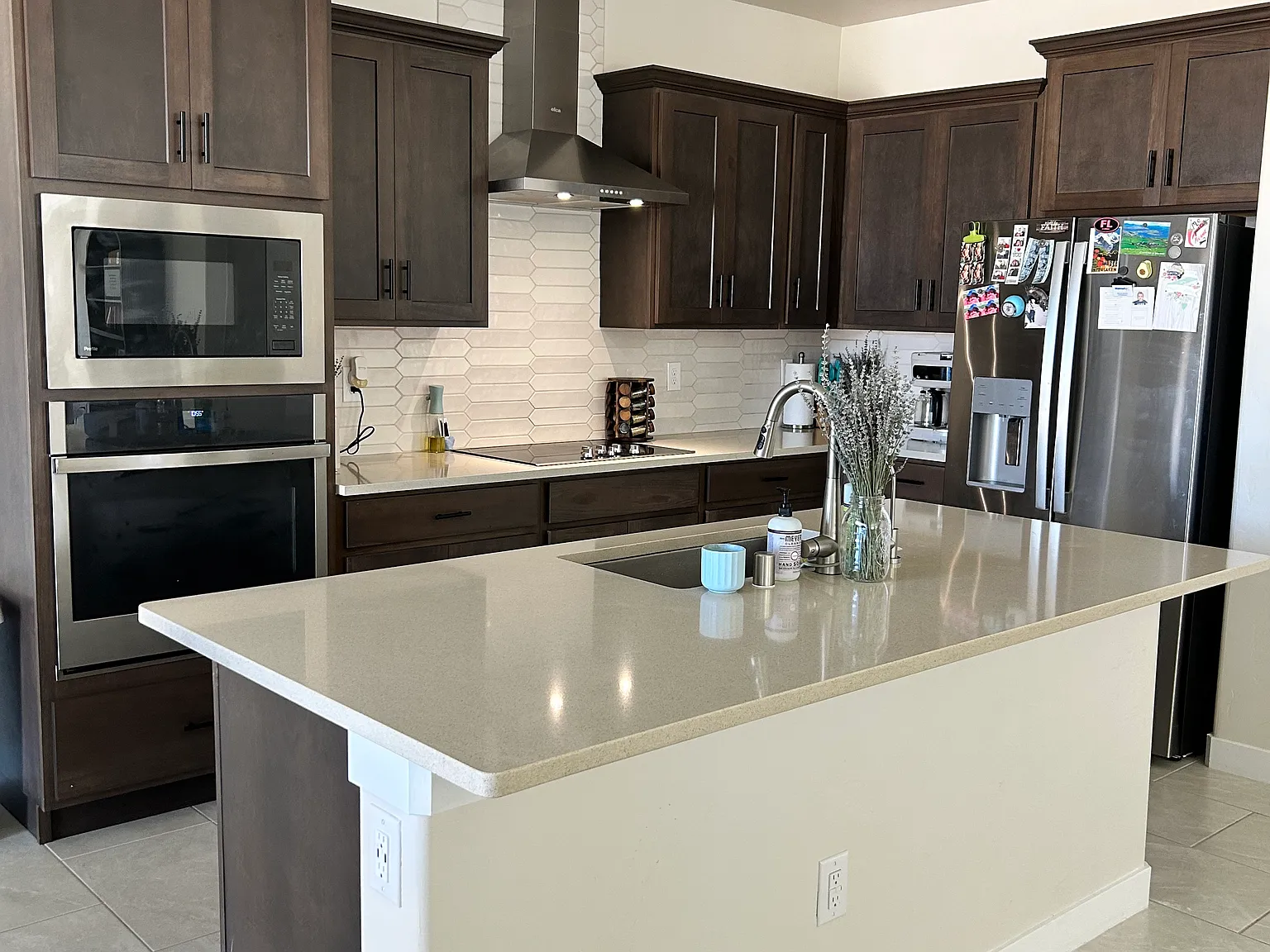 3 bed, 1635 sqft, $2,200 — Photo 3
