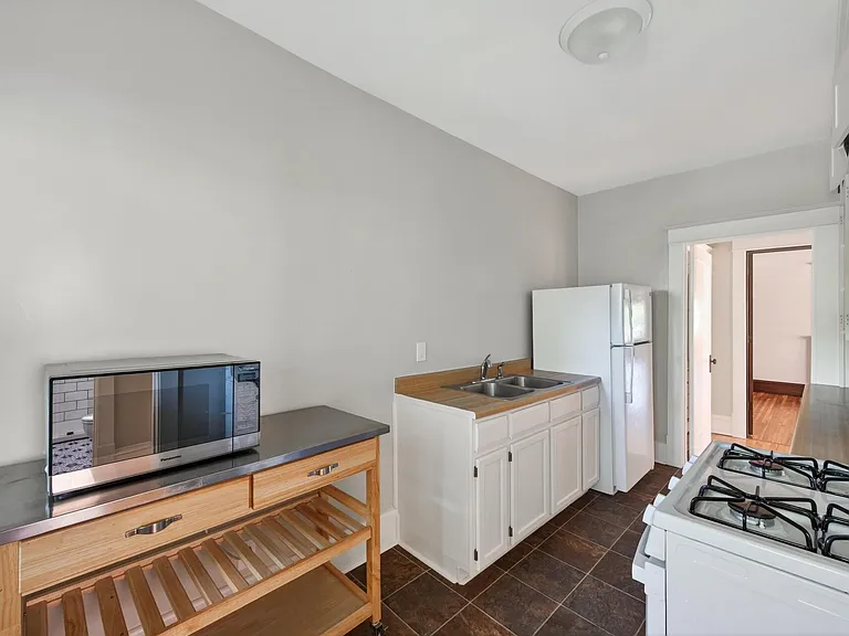 971 Goodrich Ave #4 — Photo 14