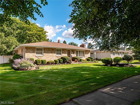 2nd image of 7930 Royalview Dr