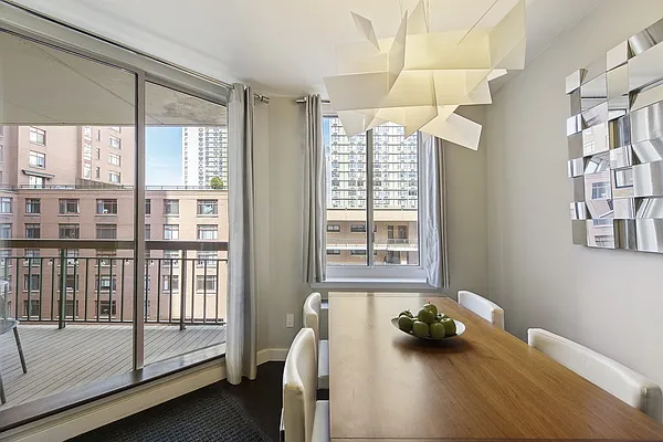Sold by Nest Seekers International | media 3