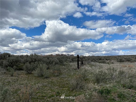 5th image of 3275 State Highway 28 E