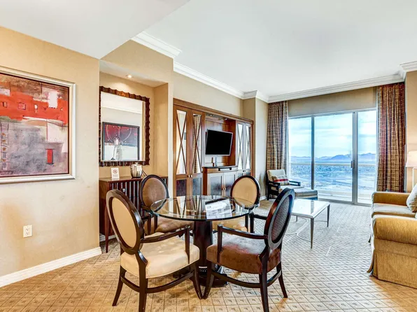 135 Harmon Ave, Las Vegas, NV