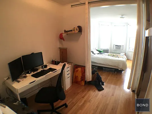 Rented by Bond New York | media 4