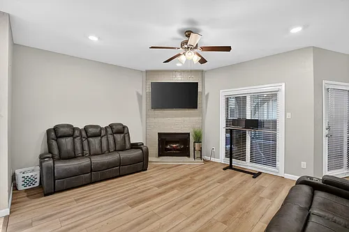 1106 Quail Valley Ln #120 Photo 1