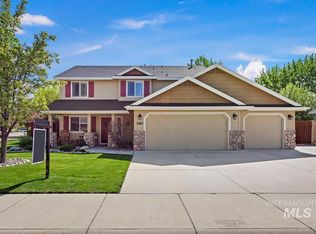 340 N Aspen Lakes Way, Star, ID 83669