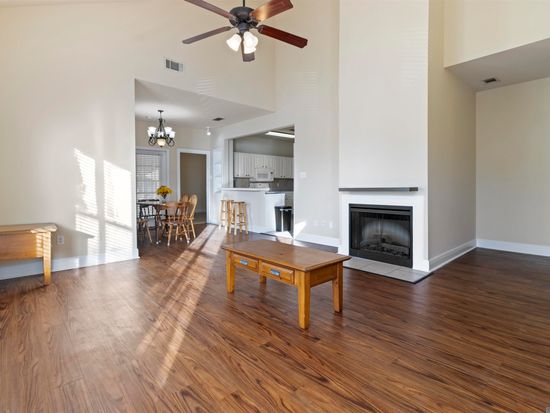 5167 Etta St #9-F, Baton Rouge, LA 70820