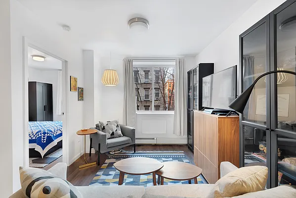 Rented by Cooper & Cooper Real Estate | media 36