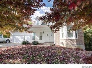 109 W Hunters Rdg W, Valmeyer, IL 62295