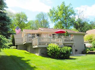 512 Baintree Rd, Davis, IL 61019