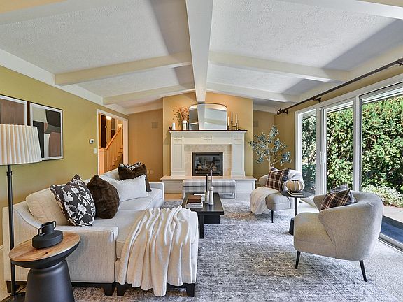 2nd image of 3609 S Eastgate Ct