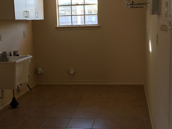 4th image of 1412 Avenue F