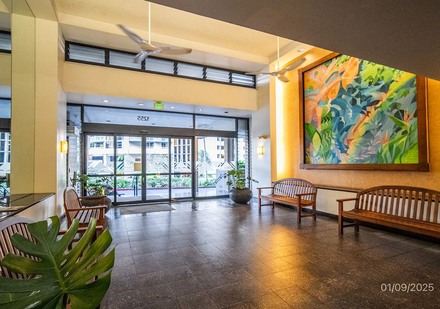 1 Bd 1 Ba 1 prk - 255 Nuuanu #E611 - $2400 — Photo 3