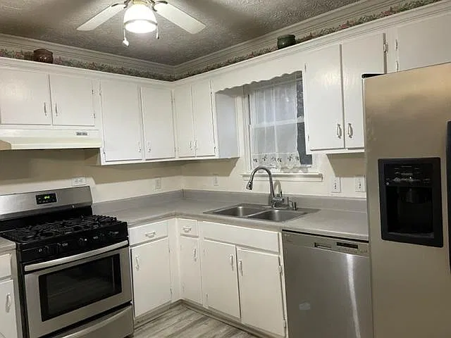 10505 Plantation Bridge Dr — Photo 4