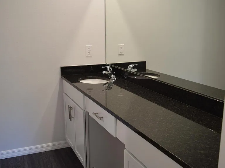 3094 San Filippo Dr SE — Photo 9