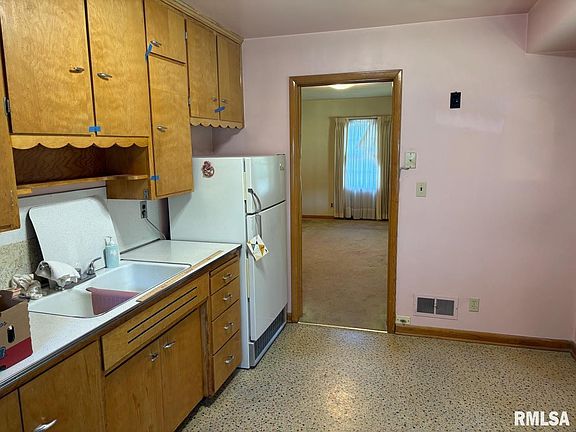 5th image of 120 Mount Aire Dr