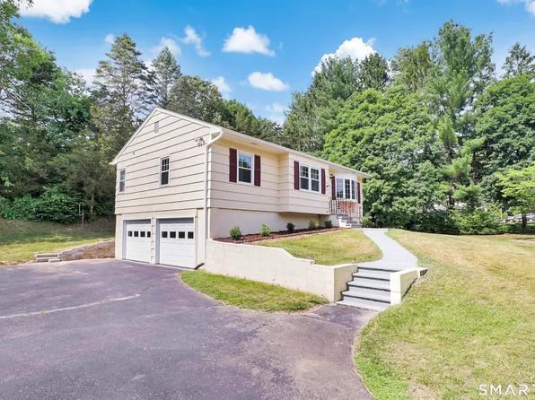 4 Cherry Heights Terrace, Newtown, CT 06482