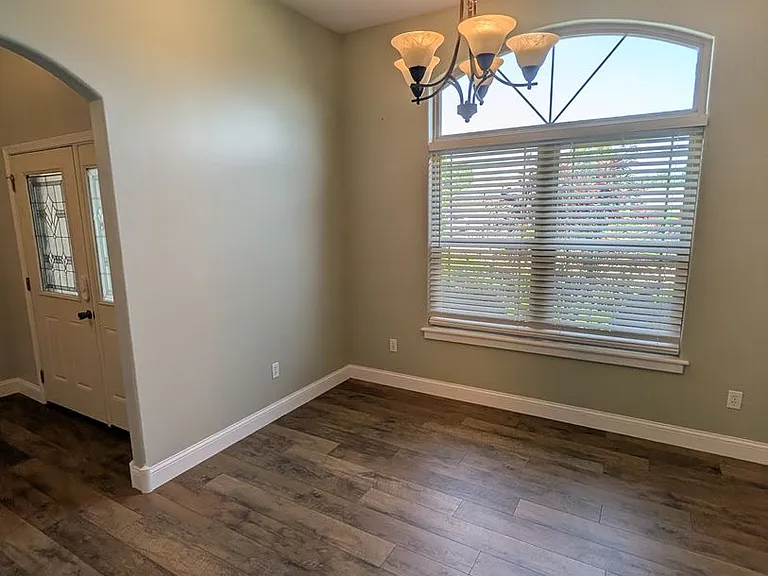 3403 Birdsong Ln — Photo 8