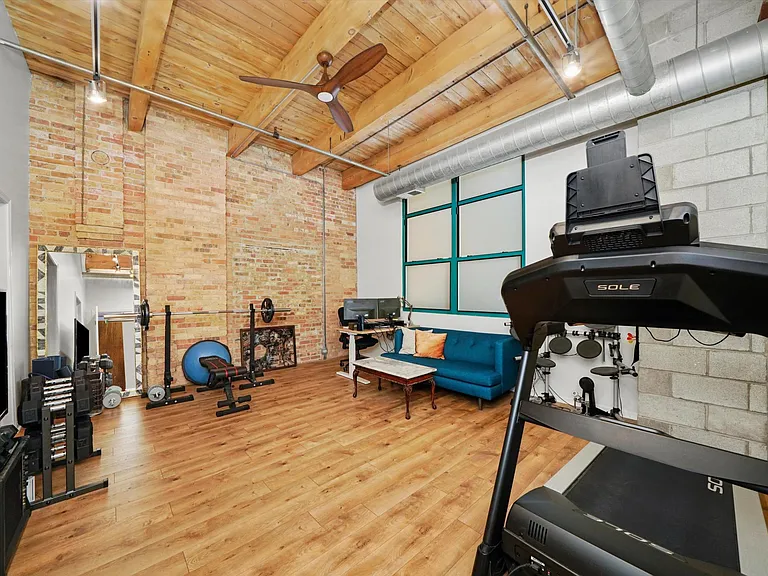 312 N May St #3D — Photo 12