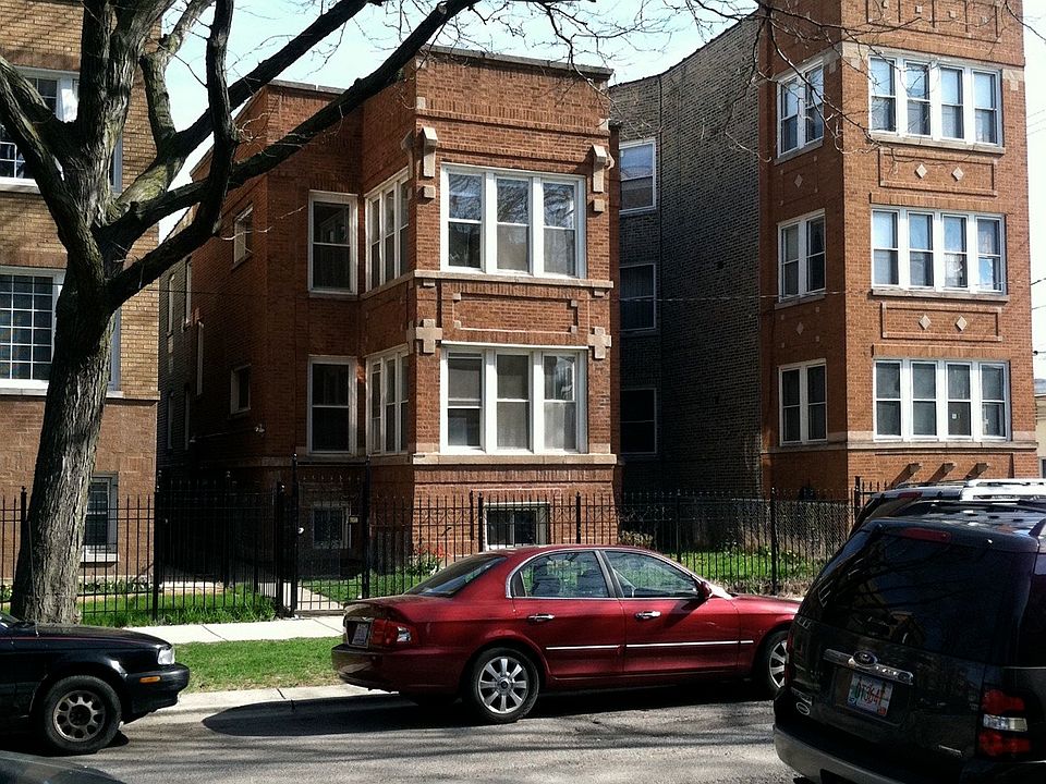 1st image of 3218 W Eastwood Ave APT 1R