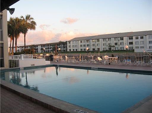 2nd image of 108 Paradise Harbour Blvd APT 112