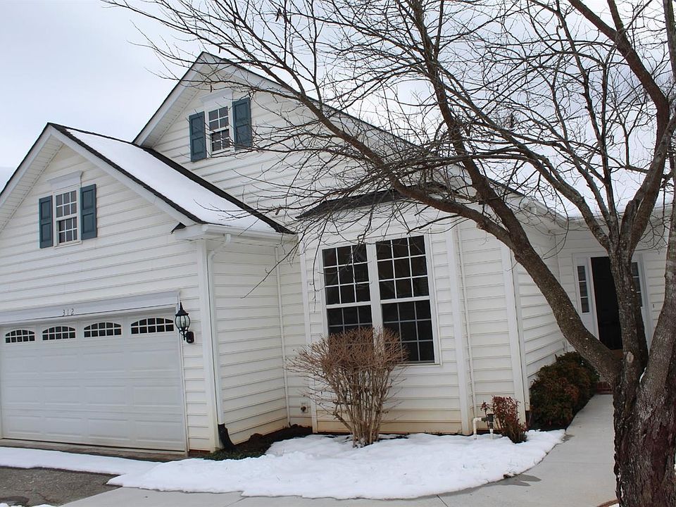 1st image of 312 Legacy Oaks Cir