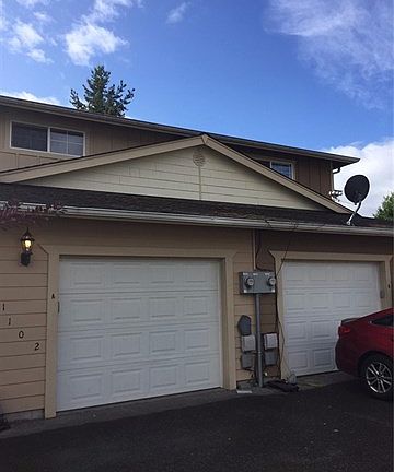 4th image of 1102 4th Ave SE