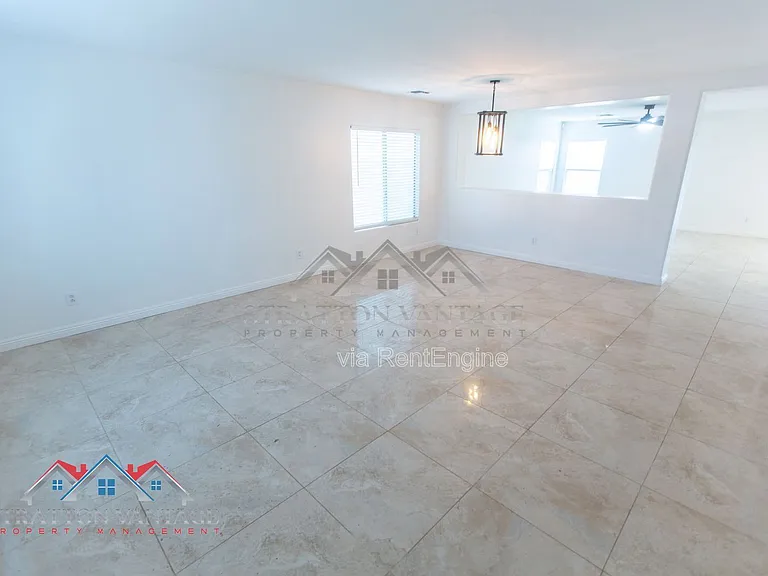 110 N Cholla St — Photo 6