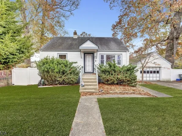 6 Schuber Pl, Eatontown Boro, NJ 07724
