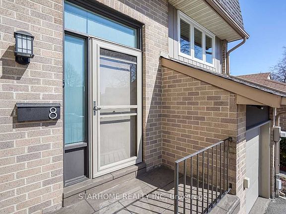3rd image of 8 Amberwood Sq