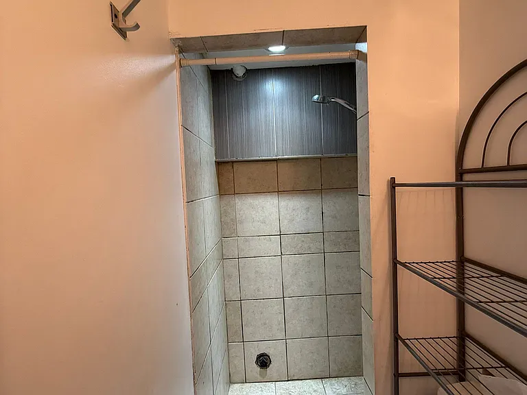 430 Balkan Rd #BASEMENT — Photo 20