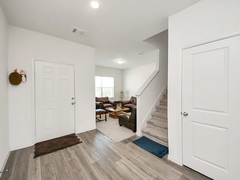 4830 Highland Springs Dr — Photo 15