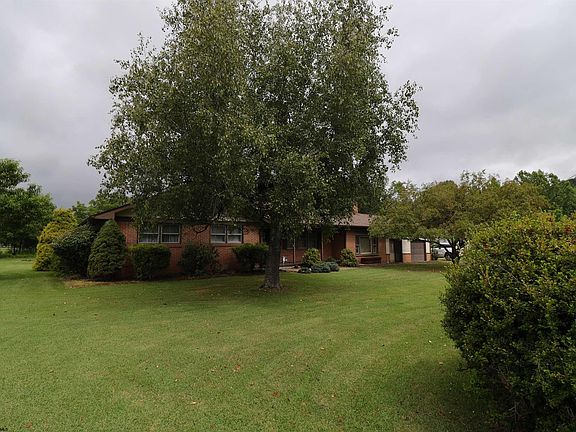2nd image of 279 Hillcrest Dr