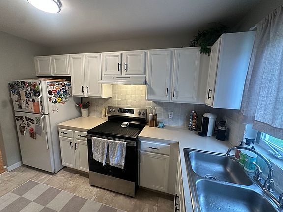 5th image of 222 Fairway Dr