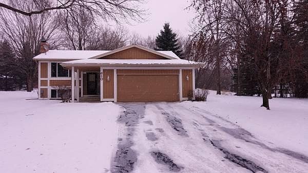 1st image of 610 Sycamore Ln N