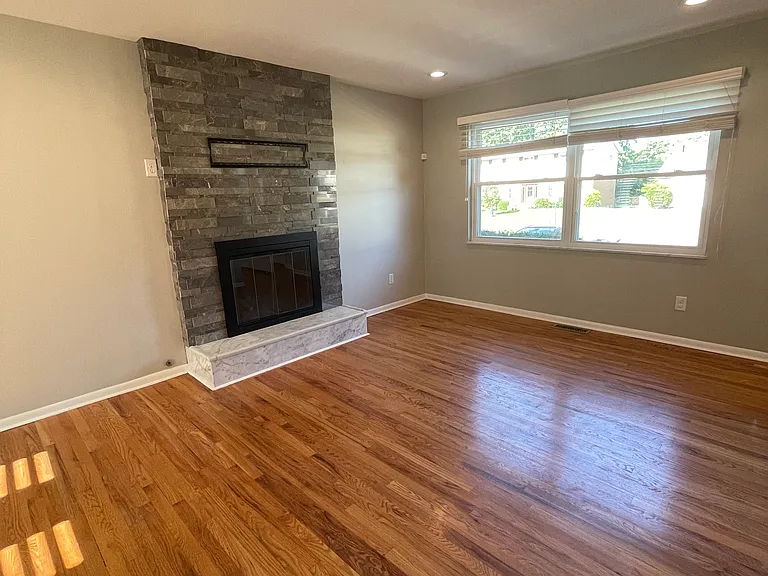 1629 Citadel Pl — Photo 10