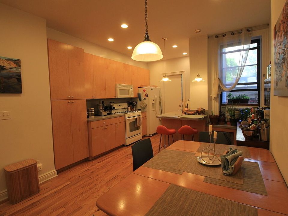 1st image of 193 7th Ave APT 4L