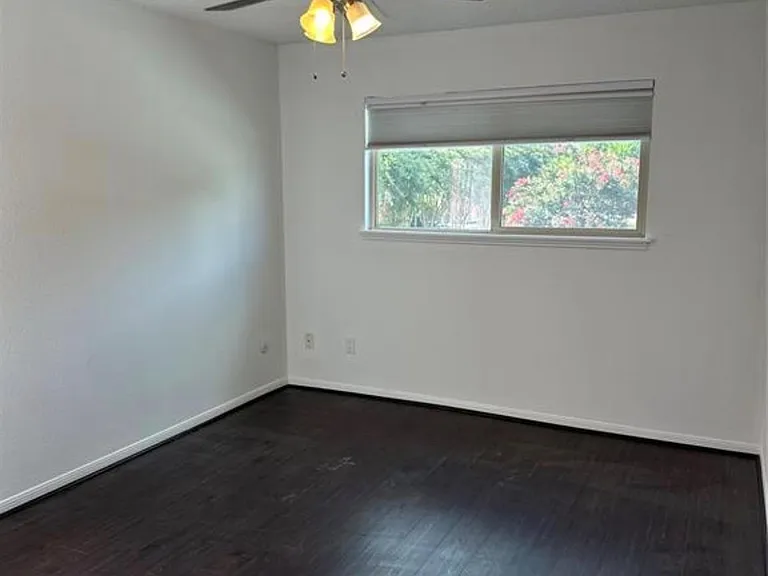 14401 Misty Meadow Ln — Photo 20