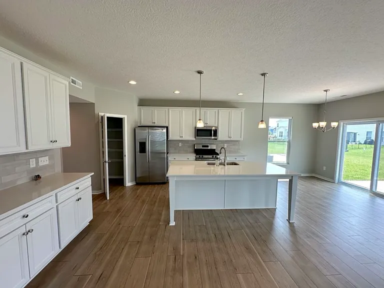 7074 Ashford Way — Photo 6