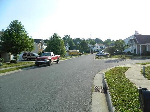 4th image of 5144 Stowe Derby Dr