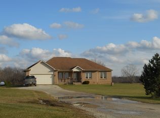 5658 Miller Rd, Emmett, MI 48022