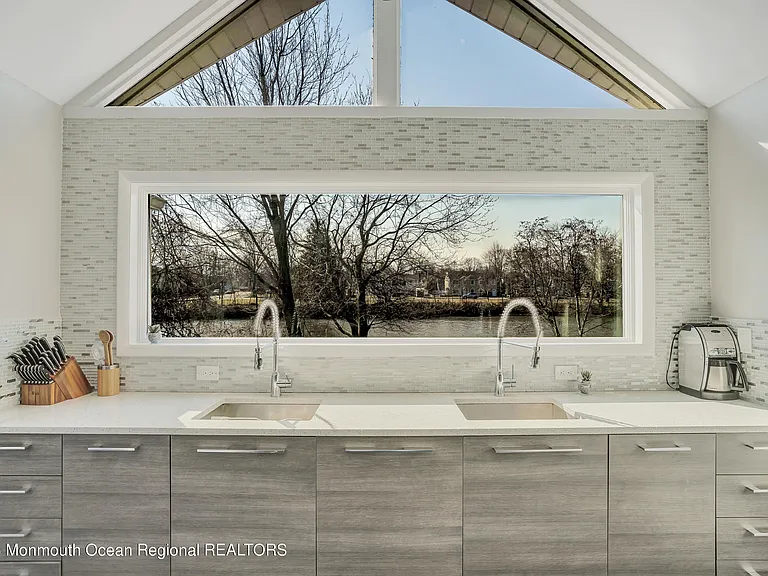 278 Lake Ave — Photo 8
