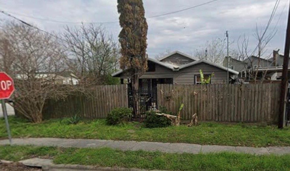 1st image of 4218 Terry St