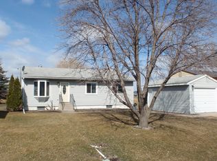 322 6th Ave, Mapleton, ND 58059