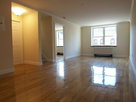 4th image of 29 Cooper St APT 6C