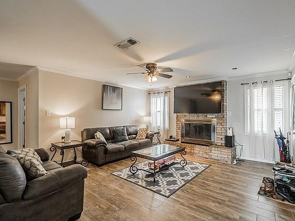 5th image of 113 Pecan Grove Dr