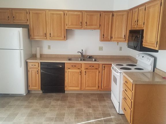 4th image of 52317 Country Ct